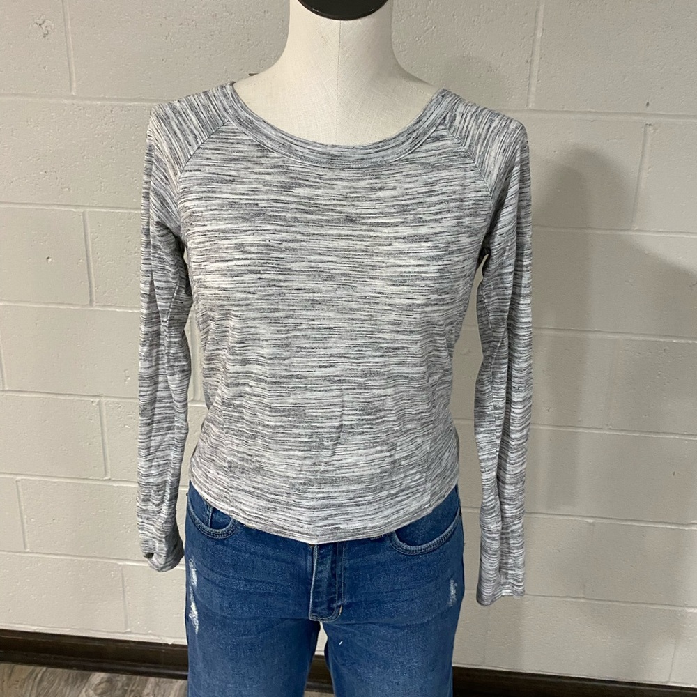Size small workout top